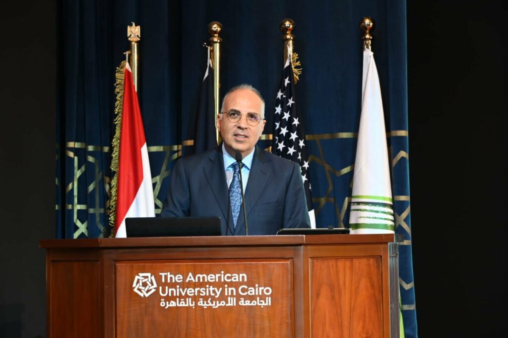 وزير الري:تغير المناخ والزيادة السكانية والتوسع الحضري يمثل تحديا كبيرا لأنظمة المياه في إفريقيا 1 elaosboa421601728897726