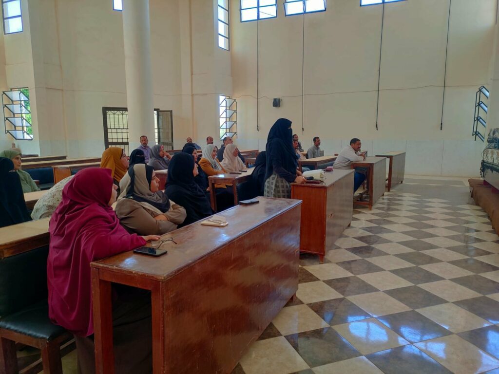 الجيزة: ندوة للتوعية بحقوق وواجبات المرأة في ظل قانون العمل 1 elaosboa519081729949463