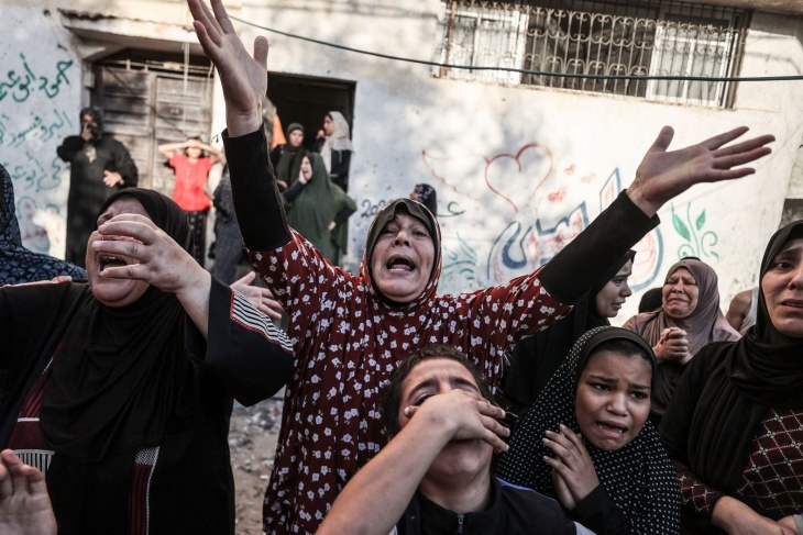 الأطقم الطبية بغزة تحذر من توقف الخدمة بمستشفيات الشمال في ظل الممارسات الإسرائيلية 1 fd89878ec43a1c1d86e67908b1fbc9b71729331044