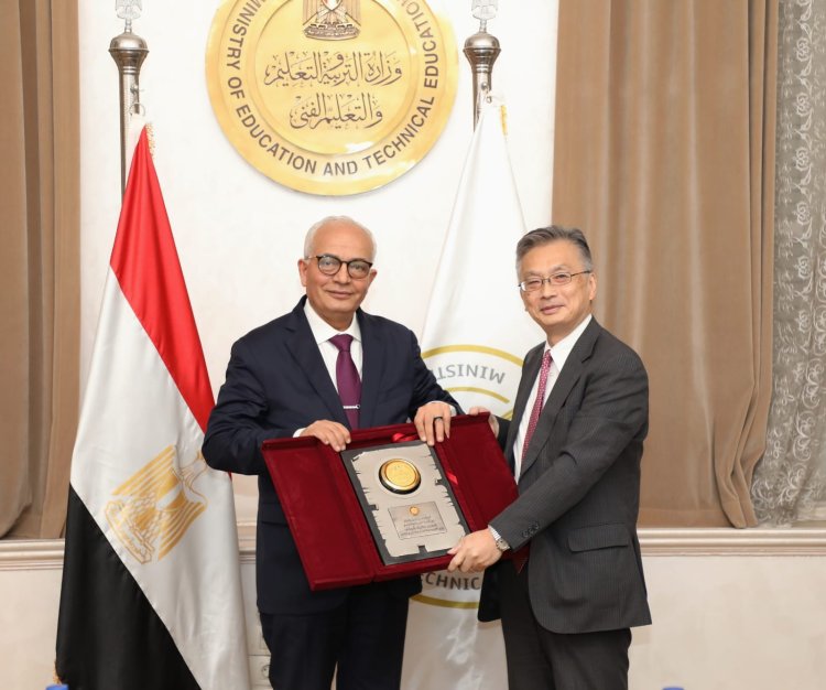 وزير التربية والتعليم يبحث مع السفير الياباني بالقاهرة تعزيز التعاون المشترك في مجال التعليم قبل الجامعي 1