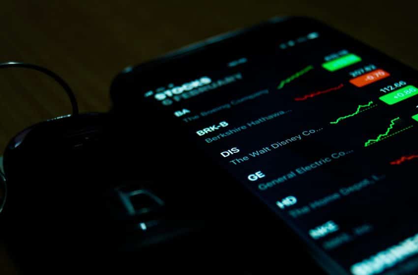 في نهاية تداولات الأسبوع.. أداء متباين لمؤشرات الأسهم الآسيوية مع ترقب المستثمرين للانتخابات العامة المقبلة باليابان 1 ishant mishra UXEJDX4SqdE unsplash 1