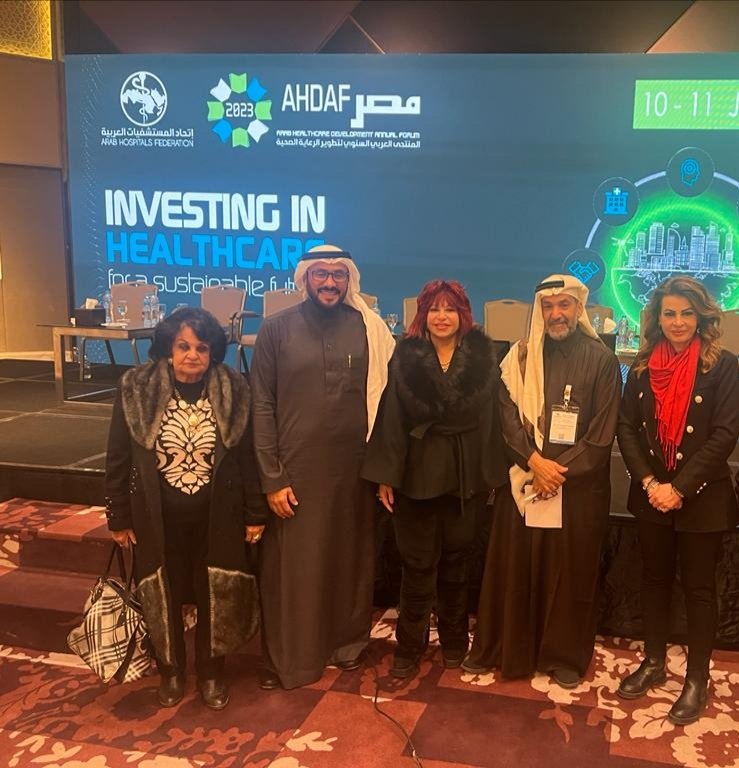 رئيس المستثمرات العرب تبحث مع سفير زيمبابوي ترتيبات حضور وفد رفيع المستوى قمة الاستثمار العربي الإفريقي 1 khaligyoun694851729012383