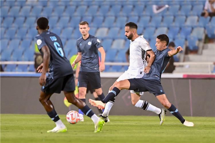 فوز الشباب على الوحدة 3-1.. والأخدود على العروبة 4-0 في دوري روشن السعودي 1 large1730397543