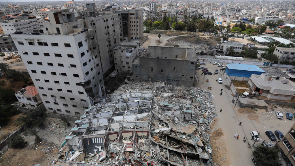 "واشنطن بوست": الحصار الإسرائيلي لشمال غزة يجلب موجة جديدة من الدمار 1 palestine moorabia 31728807425