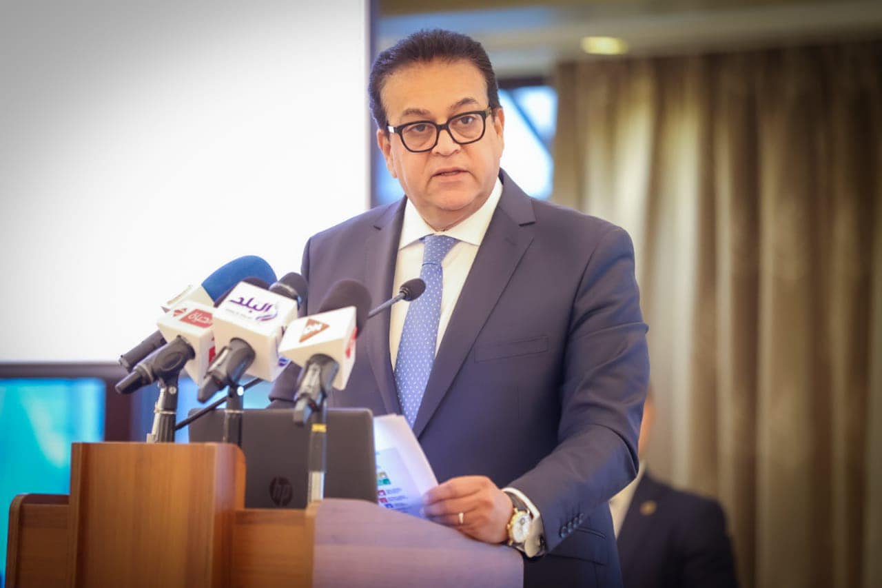 وزير الصحة: مصر حققت تقدمًا ملموسًا في "تغطية الخدمات" والانخفاض في معدلات وفيات الأمهات والأطفال 1 الدكتور خالد عبد الغفار وزير الصحة1728392583