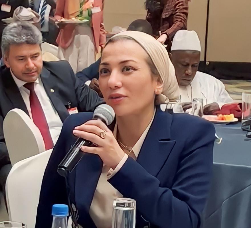 وزيرة البيئة:نشجع النماذج الملهمة للقطاع الخاص في تحقيق الاستدامة والاستثمار البيئي 1 وزيرة البيئة1728117425