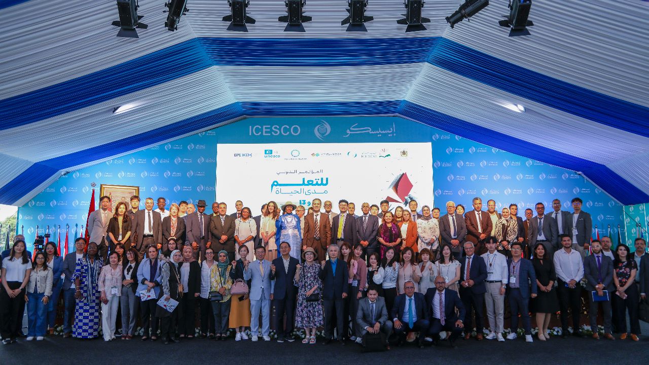 الإيسيسكو تشارك بلقاءات حول مؤشر المعرفة وسرعة التعليم التعاوني في "قمة المعرفة" بدبي 1 1 51732105263