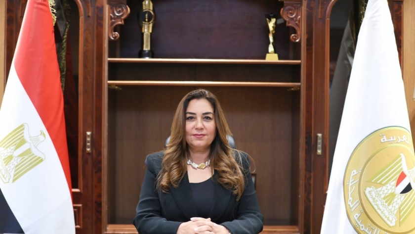 وزيرة التنمية المحلية تكشف جهود الوزارة في اختصار إجراءات استخراج تراخيص البناء وتنفيذ قانون التصالح بجميع المحافظات 1 117729393117219814411732043766