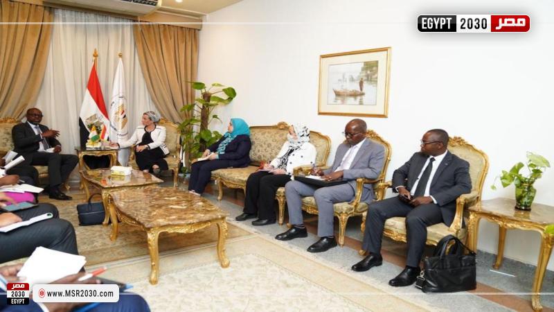 وزيرة البيئة تبحث مع الرئيس التنفيذي لمرفق البيئة العالمية تعزيز حشد موارد التمويل للتنوع البيولوجي 1 123565 W1730552223