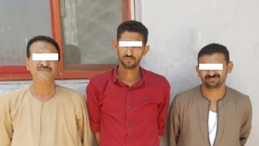 ضبط 4 عناصر إجرامية هاربين من تنفيذ أحكام بالإعدام والسجن المؤبد في حملة بالجيزة والبحيرة والغربية 1 15030114815664660241732096083