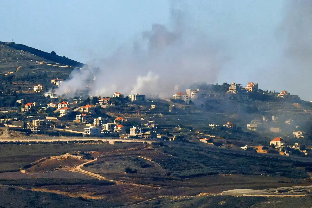 لبنان: شهداء وجرحى في غارة للاحتلال الإسرائيلي على سيارة بصيدا.. وضحايا من اليونيفيل 1 17069906575221730990583