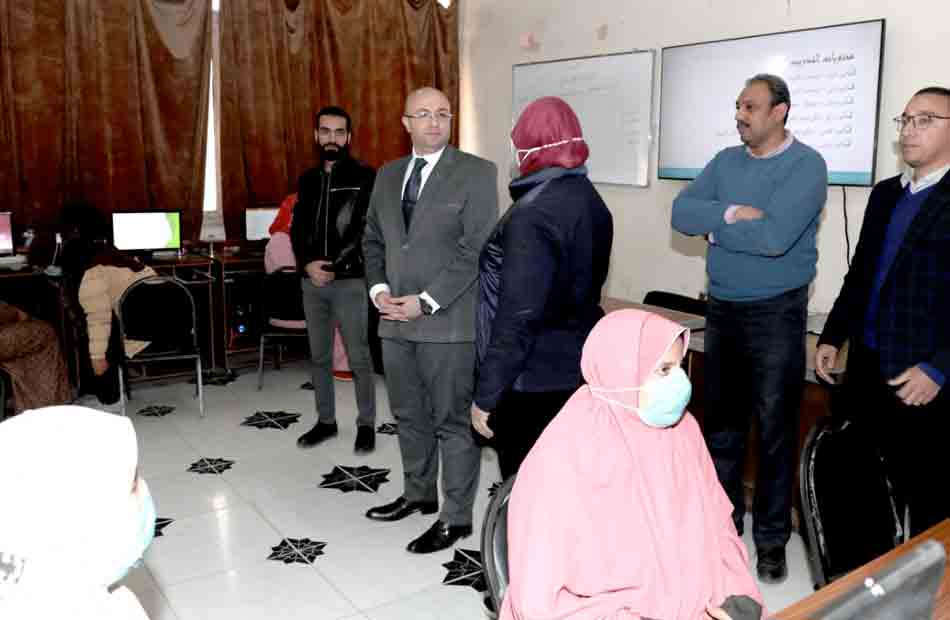 محافظ بني سويف يتفقد تدريب العاملين بالمراكز التكنولوجية 1 19 2022 637830590878442574 8441732364104