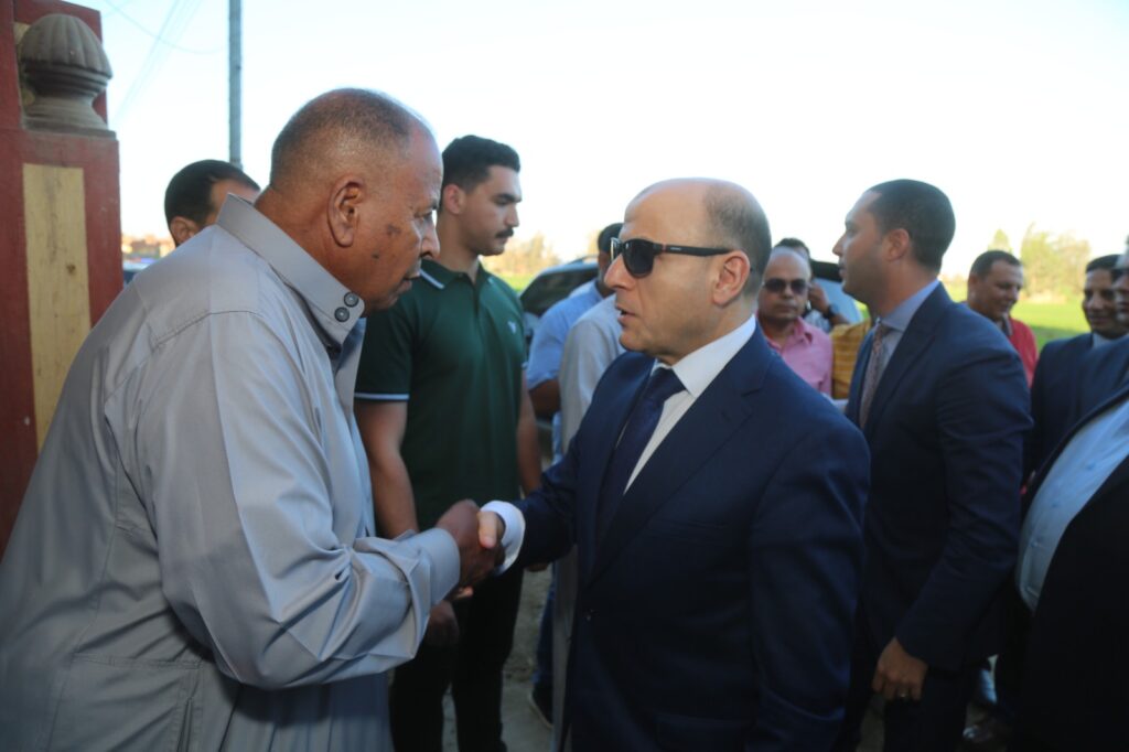 محافظ كفرالشيخ يؤدي واجب العزاء في وفاة اللاعب محمد شوقي 1 19 2024 638559845393744803 3741732129946