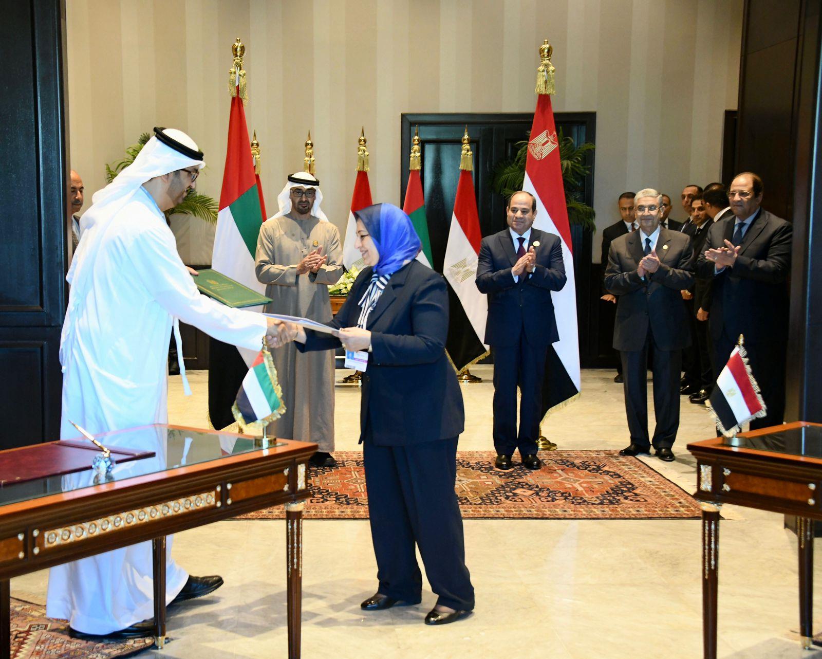 الرئيس السيسي ورئيس وزراء ماليزيا يشهدان التوقيع على مذكرة تفاهم للتعاون في الشئون الاسلامية 1 202211081255229041731252482