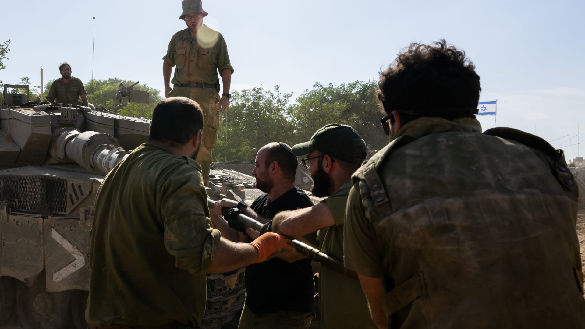 الجيش الإسرائيلي يعلن مقتل 4 جنود في قتال شمال غزة 1 2528781731421383