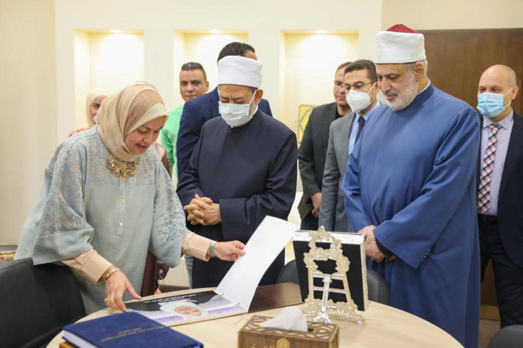 أمين "البحوث الإسلامية": الطلاب الوافدون سفراء الأزهر وامتداد له في كل أرجاء المعمورة 1 288856631 1947212435479092 4109991062819259882 n1730807585