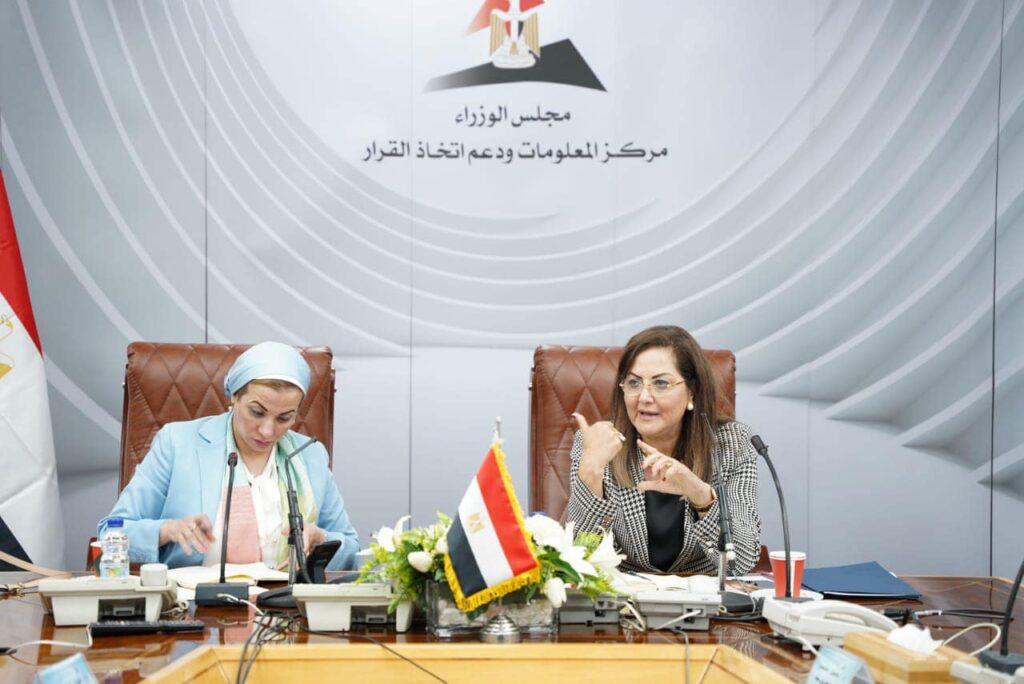 مستشار وزيرة التخطيط: القطاع الخاص مصدر الابتكارات للتغلب على التحديات المحلية الخاصة بتغير المناخ 1 289821242 577073450449162 5215230193283769424 n1730799783