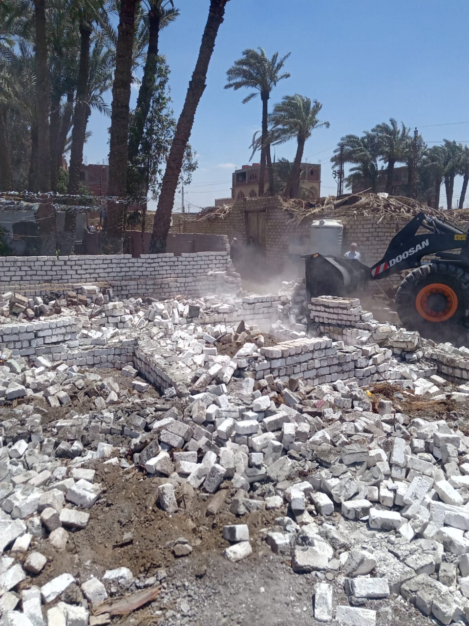 محافظ بني سويف: انتهاء حملات المرحلة الأولى من الموجة 24 لإزالة التعديات بالمحافظة 1 5f62ce24 f21f 4969 ac20 7af034c907c51730544483