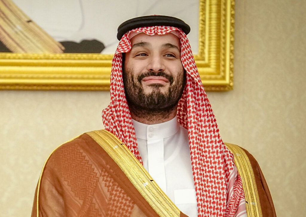 فاينانشيال تايمز: الولايات المتحدة على أعتاب اختيار مصيري بين هاريس وترامب 1 642a7cbf4c59b7733056dd421730624404