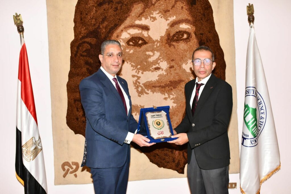 محافظ الفيوم: الدولة تشجع كافة المبادرات المعنية بالصناعات المحلية واليدوية لدعم الاقتصاد 1 6761731674644