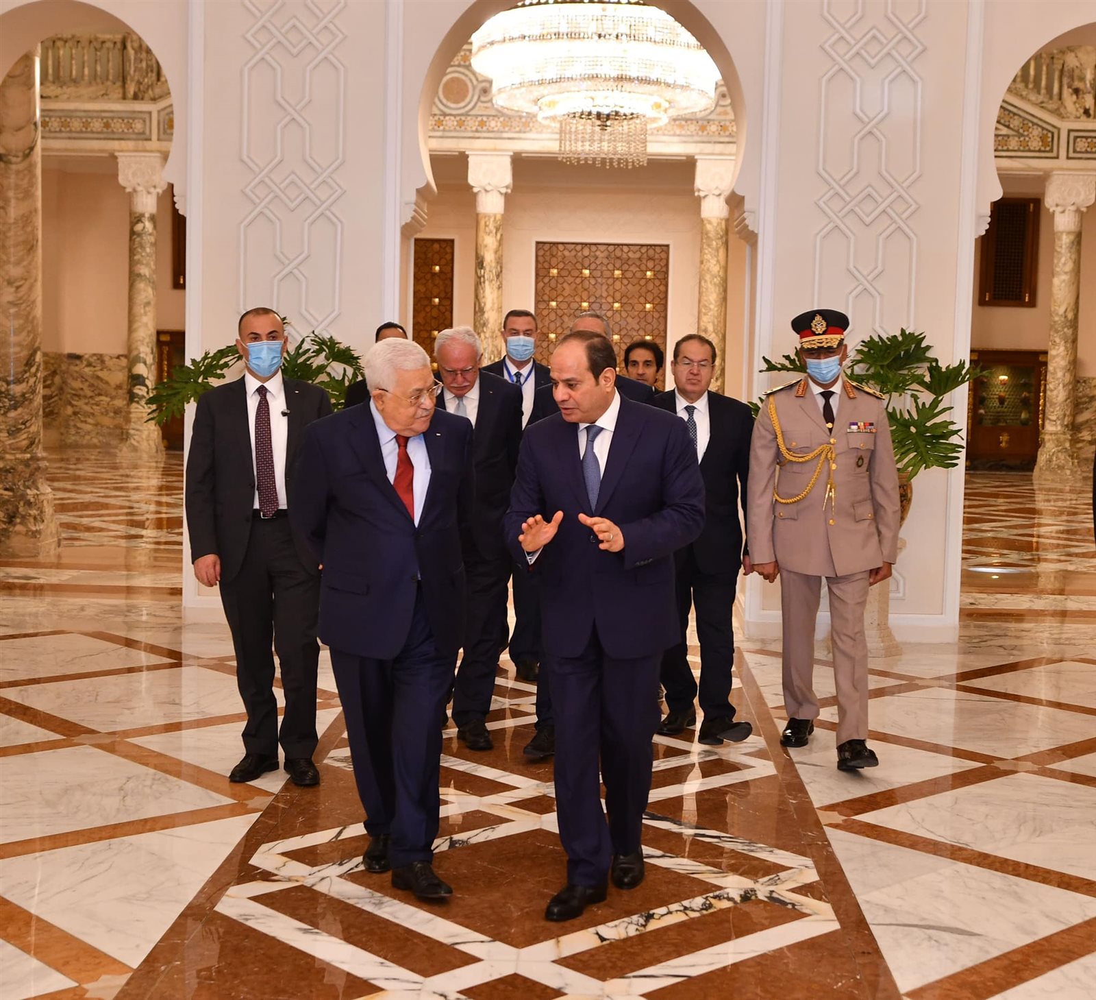 الرئيس السيسي يؤكد دعم مصر قيادة وشعباً للقضية الفلسطينية ورفض كافة أشكال التصعيد الإسرائيلي 1 7461730739427