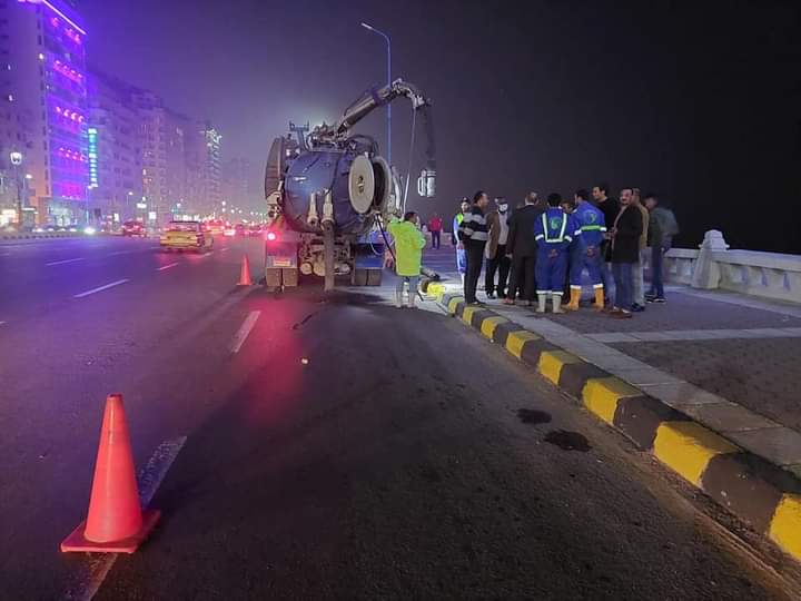 شركة "الصرف" بالإسكندرية: جهود مكثفة لمواجهة آثار نوة "المكنسة" واستعدادات للنوة القادمة 1 9481732001948