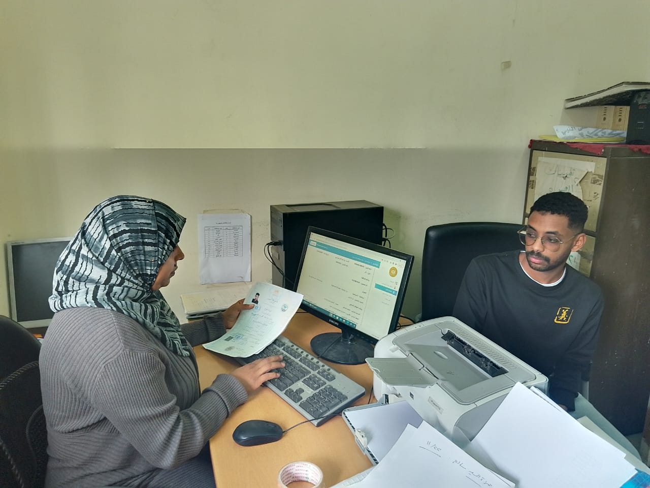 وزارة العمل : تنفيذ خطة ميكنة الخدمات المقدمة للمواطنين بالمكاتب التابعة لمديرية عمل الإسماعيلية 1 9611731589983