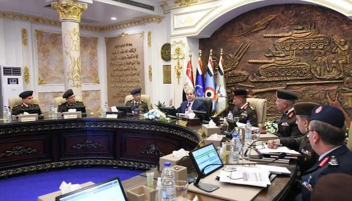 الفريق أحمد خليفة يشهد اختبارات كشف الهيئة للمتقدمين للالتحاق بمعهد ضباط الصف المعلمين والمعاهد الصحية 1 FB IMG 16704155514531732122194