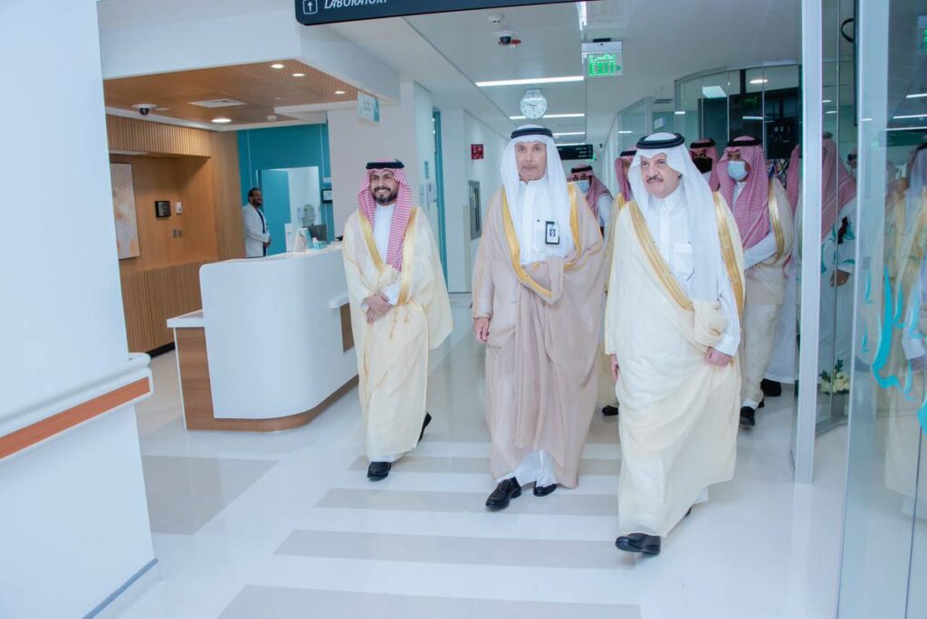 الشرقية: نائب وزير الصحة تتفقد خدمات وحدة بـ"هرية رزنة" وتعقد ندوة عن "الألف يوم الذهبية" بالزقازيق 1 FxOvbZoXgAEz79 1731874504