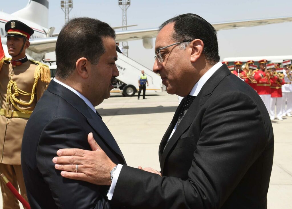 رئيس الوزراء يستقبل نظيره القطري بمطار القاهرة الدولي 1 WhatsApp Image 2023 06 12 at 141732702985