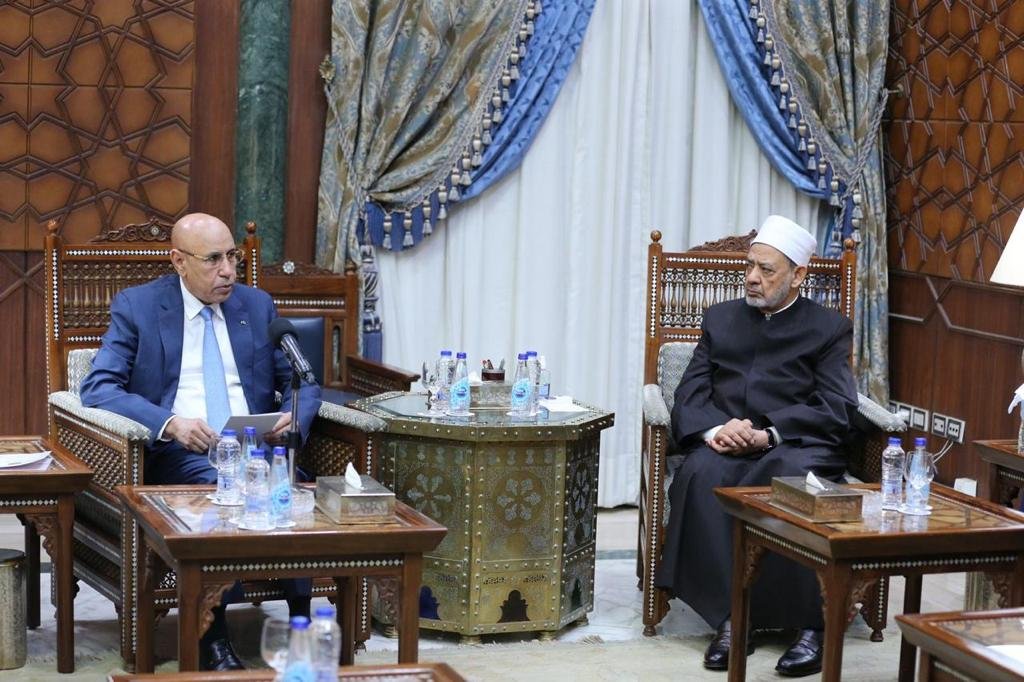 شيخ الأزهر يبحث مع رئيس مجلس النواب الجيبوتي سبل تعزيز التعاون بالمجالات العلمية والدعوية 1 elaosboa875031732710183