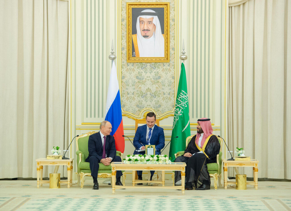 ولي العهد السعودي والرئيس الإيراني يبحثان العلاقات الثنائية وتعزيز التعاون 1 fc98159a 2625 40ac 8169 f95ca6d1fc861731270004
