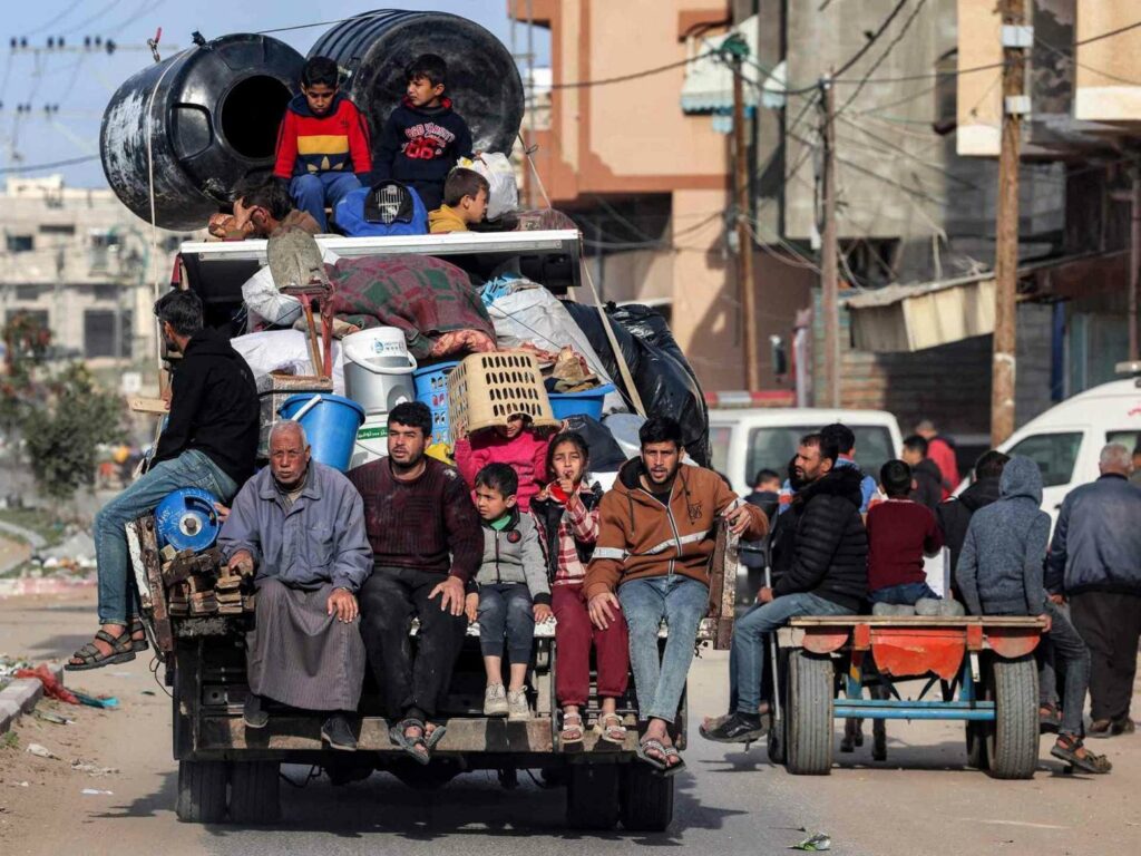 مسؤول أممي: سكان شمال غزة مهددون بالموت الوشيك.. والأونروا تؤدي دورًا حيويًا هناك 1 sm 17130522461731230583