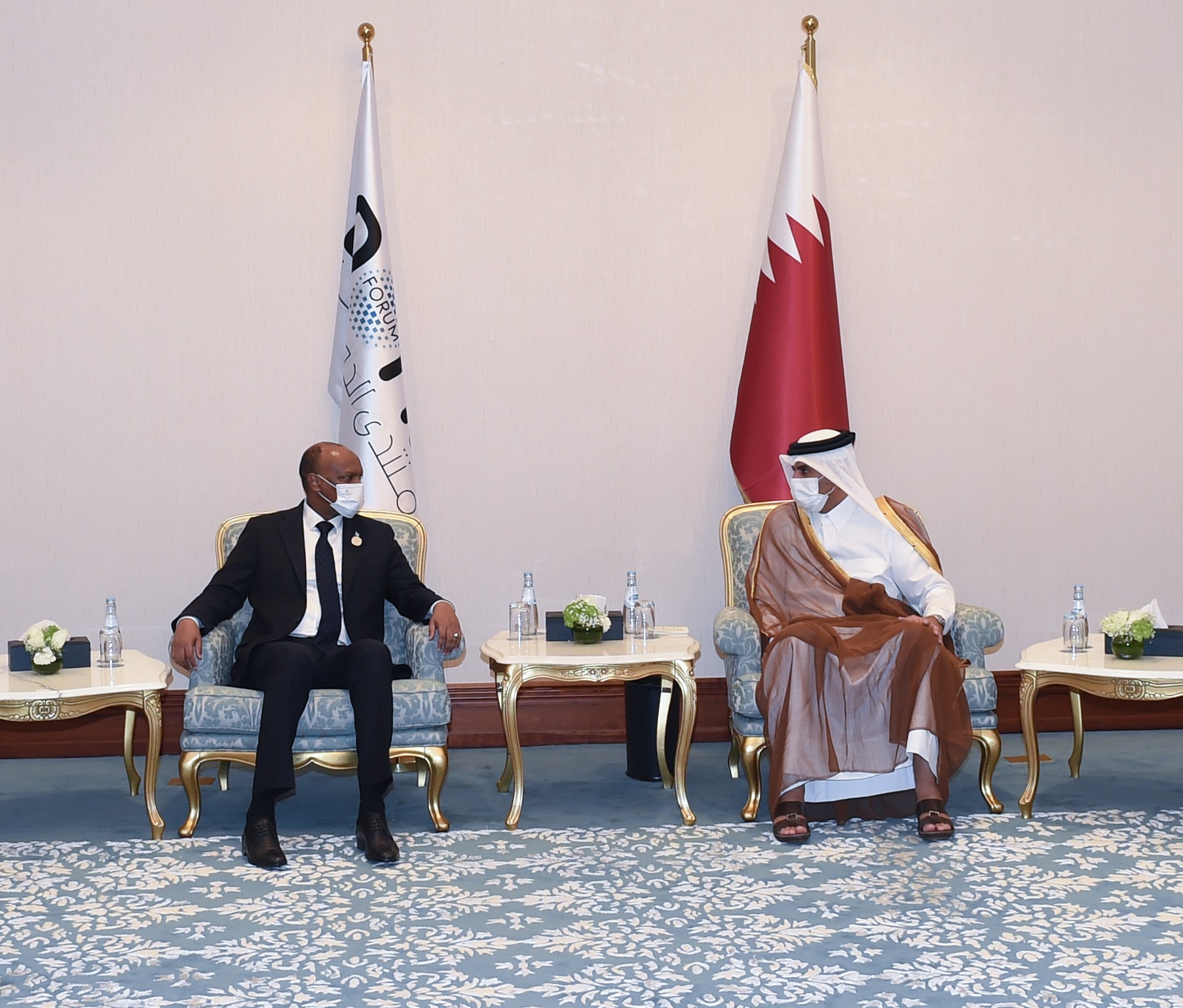 وزير الاستثمار يلتقي مع نائب رئيس الوزراء الصومالي على هامش القمة الـ23 لتجمع الكوميسا 1 tt14g1730485023