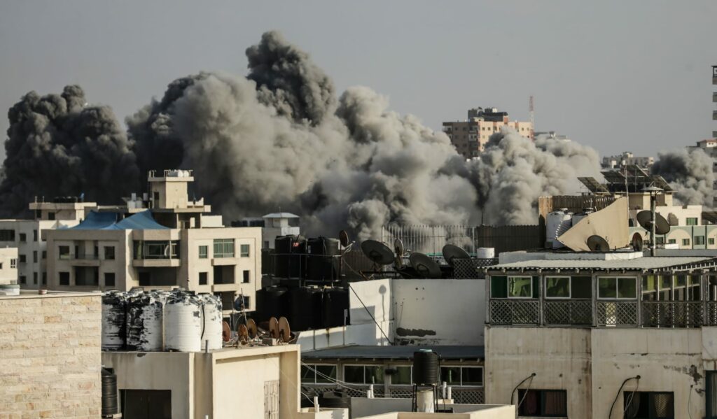 استشهاد 4 فلسطينيات في قصف إسرائيلي على منزل بشمال غزة 1 1024311733589363