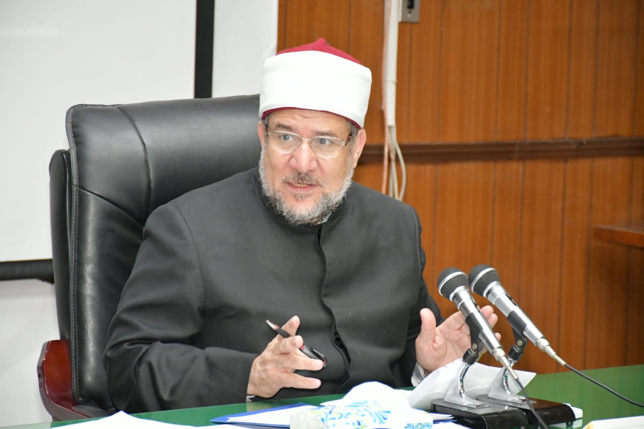وزير الأوقاف يبحث مع وزير الشئون النيابية والقانونية والتواصل السياسي سبل التعاون المشترك 1 19 2022 638037721141402840 1401733164445