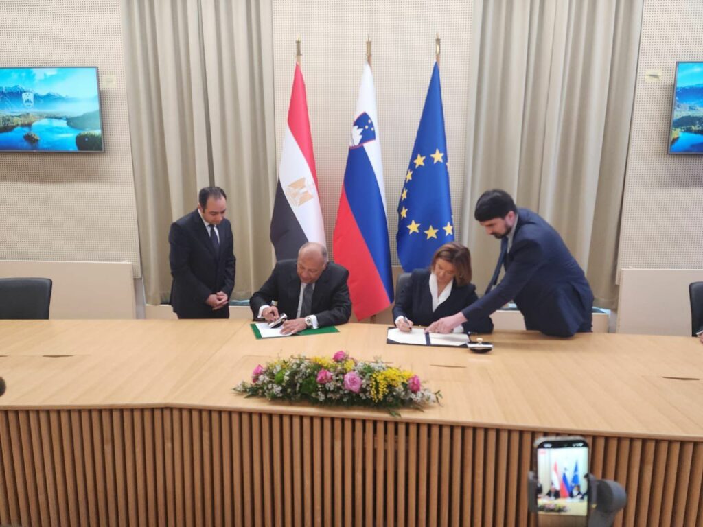 وزيرة خارجية سلوفينيا لـ /أ ش أ/: نلتزم بتنفيذ قرار الجنائية الدولية بِشأن توقيف "نتنياهو وجالانت" 1 19 2024 638433502906827538 6821733207704