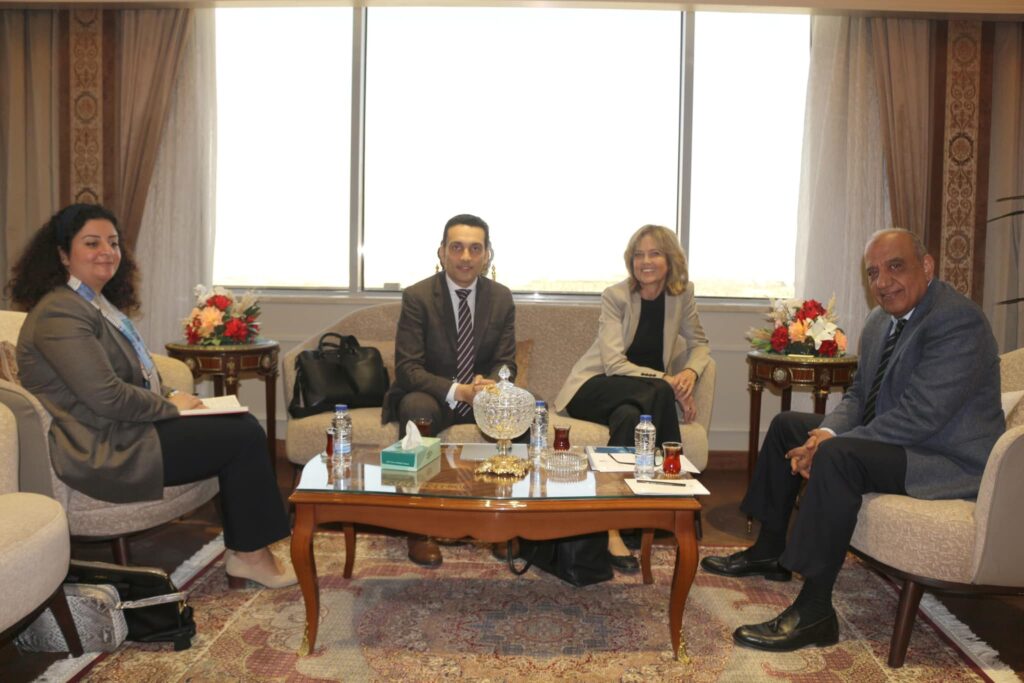 وزير الاستثمار يستعرض مع سفيرة النرويج بالقاهرة سبل تنمية وتطوير العلاقات الاقتصادية المشتركة بين البلدين 1 2024 638457030767742734 7741733052663